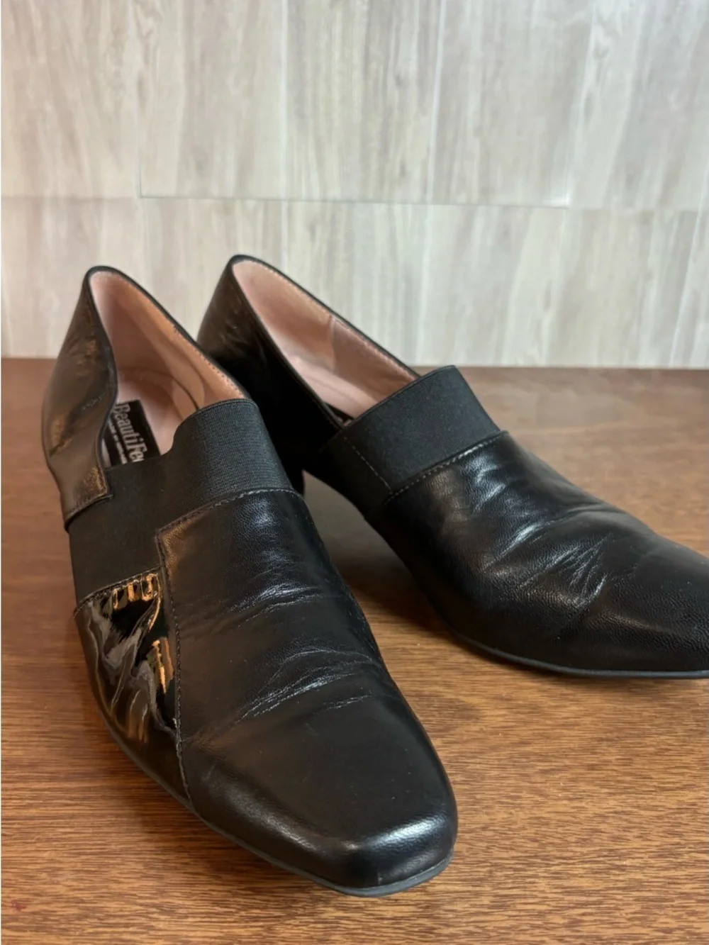 BeautiFeel Black Leather Slip-On Heeled Loafers with Elastic Panel